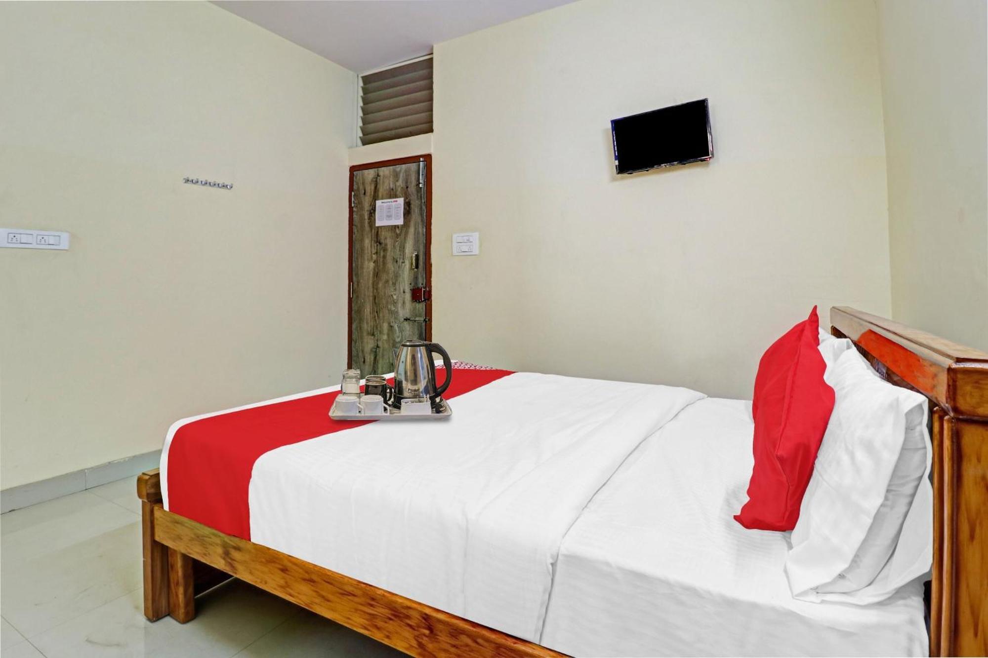 Hotel O Lakshmi Sri Deluxe Boarding & Lodgeing Kumbalgod Luaran gambar