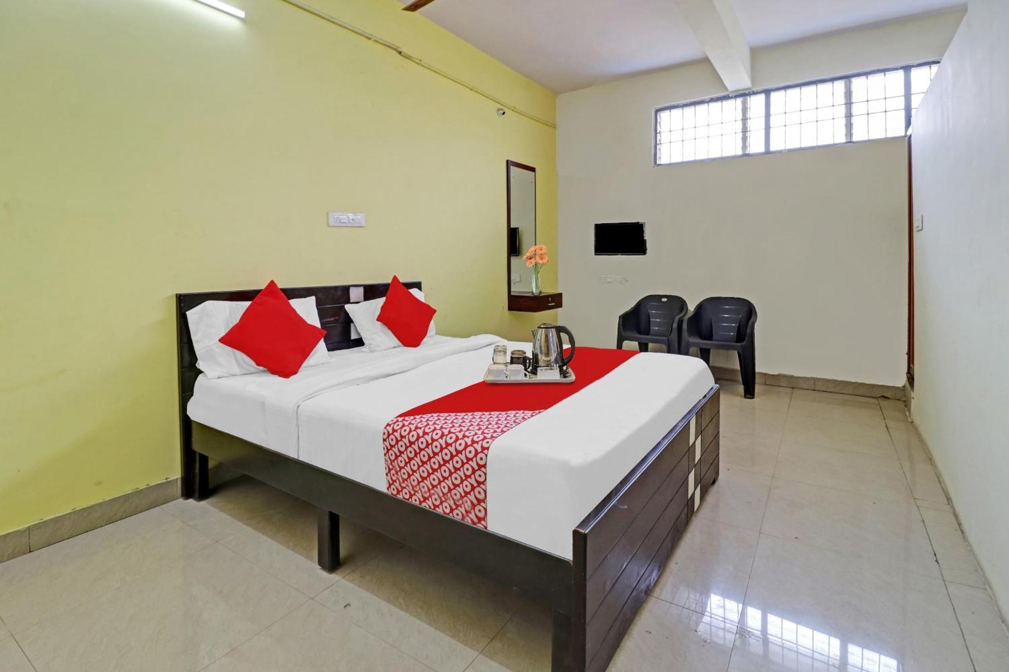 Hotel O Lakshmi Sri Deluxe Boarding & Lodgeing Kumbalgod Luaran gambar