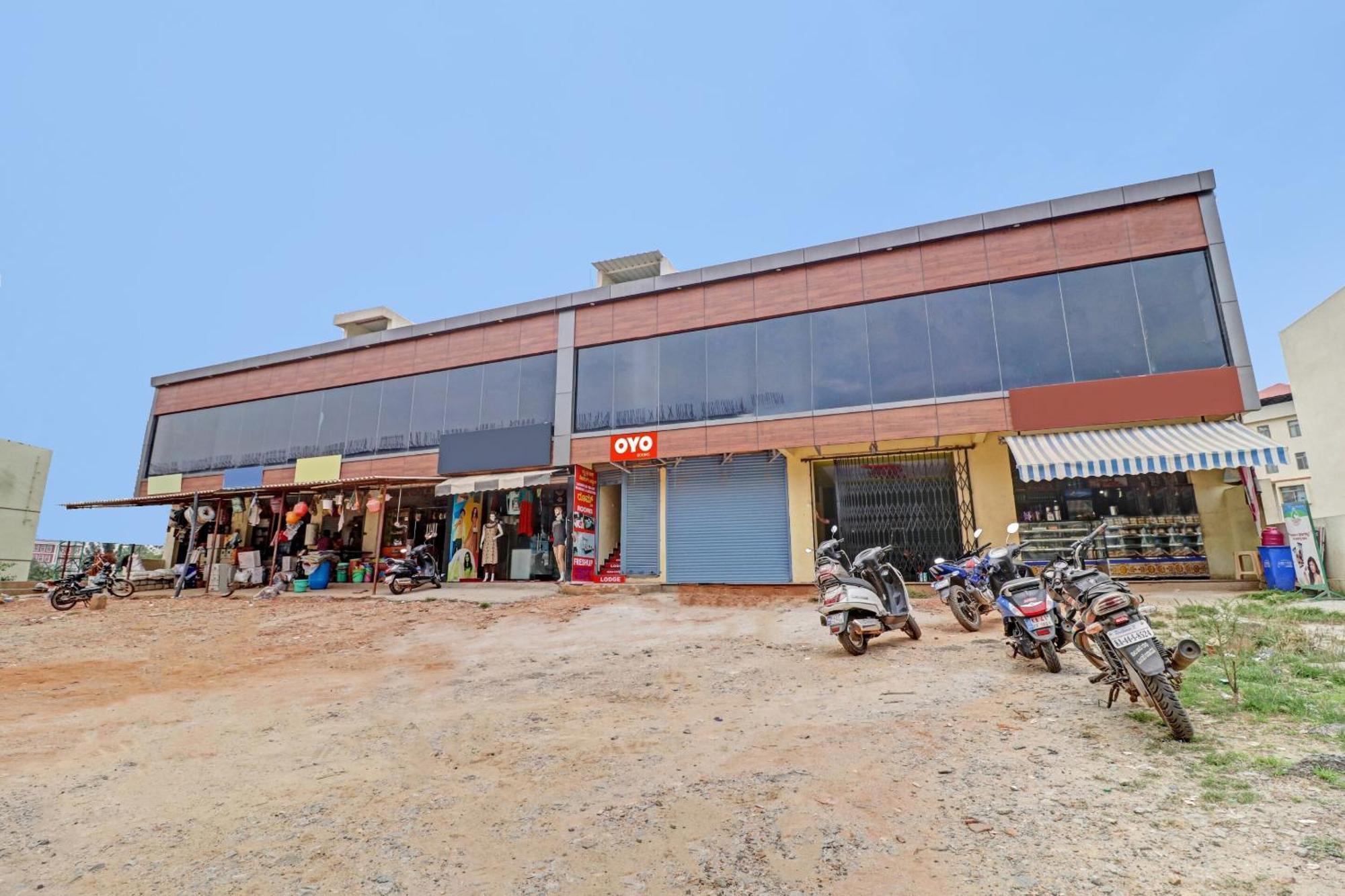Hotel O Lakshmi Sri Deluxe Boarding & Lodgeing Kumbalgod Luaran gambar