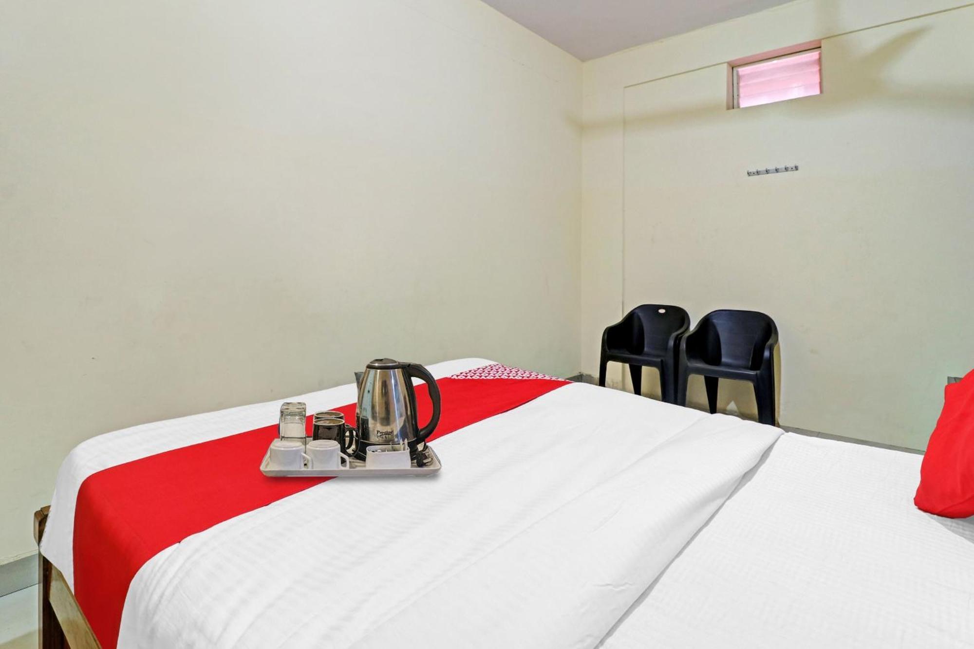 Hotel O Lakshmi Sri Deluxe Boarding & Lodgeing Kumbalgod Luaran gambar